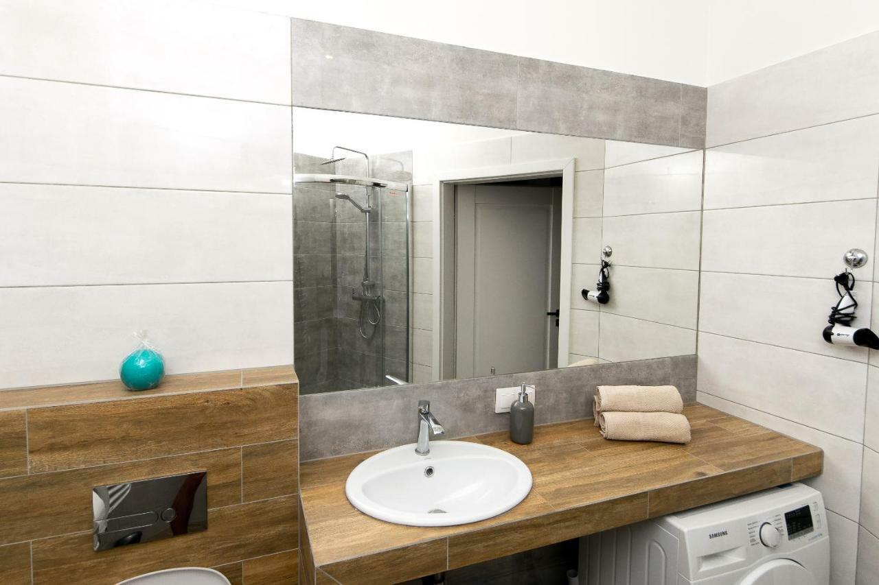Blue Apartment Old Town Air Condition P4You Pl Cracóvia Exterior foto